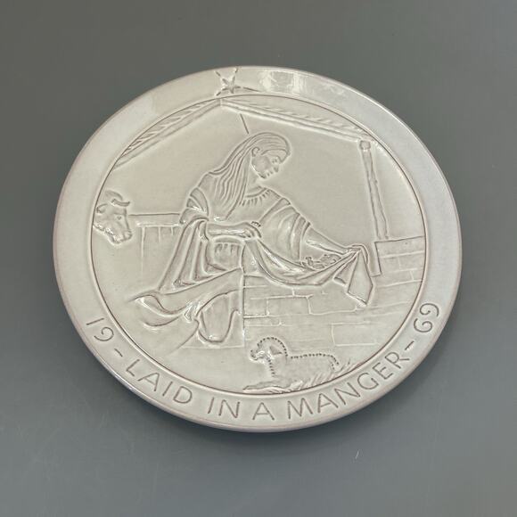 Frankoma 1969 Laid in a Manger Christmas Nativity Plate Signed John Frank VTG - Picture 1 of 5